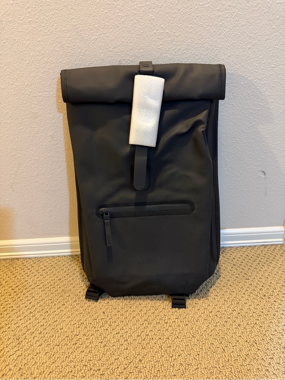 PRICE FIRM Rains Rolltop Rucksack Waterproof Backpack Black NEW w/Tags MSRP $150
